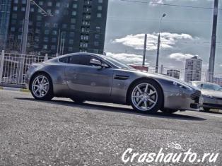 Aston Martin V8 Vantage Москва